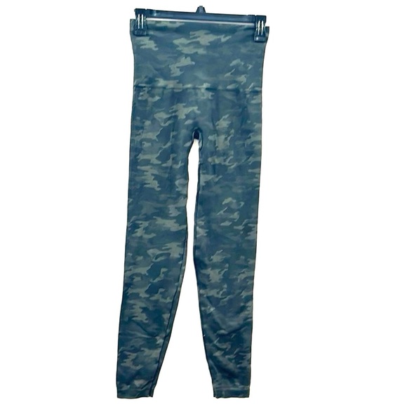 SPANX Look at me Now Camo Seamless Leggings Size Large - Picture 1 of 14